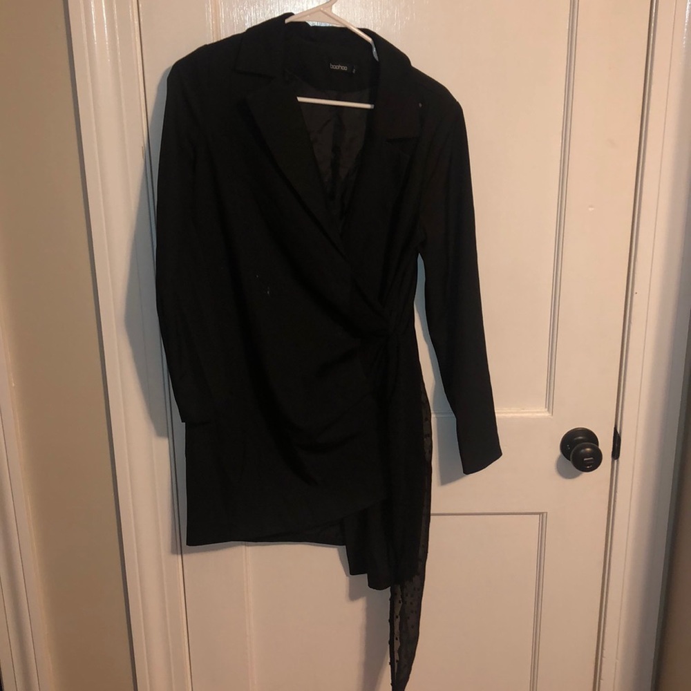 Boohoo black blazer dress